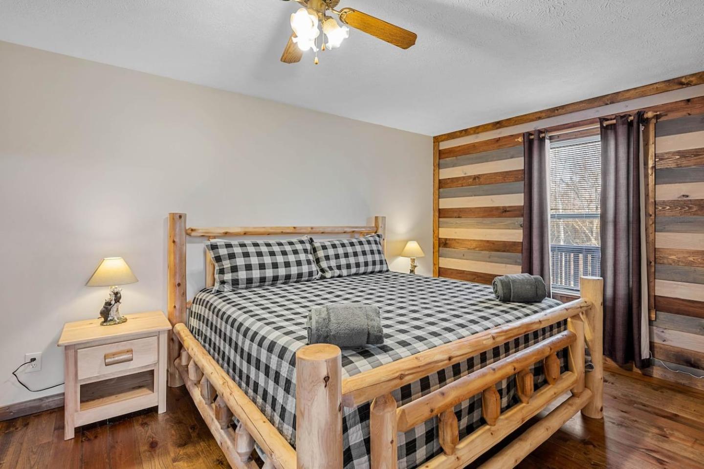 Dog Friendly! Views! Hot Tub! Close To Pf! Gsmnp سيفيرفيل المظهر الخارجي الصورة