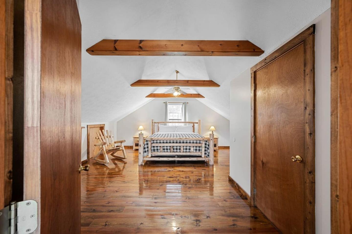 Dog Friendly! Views! Hot Tub! Close To Pf! Gsmnp سيفيرفيل المظهر الخارجي الصورة