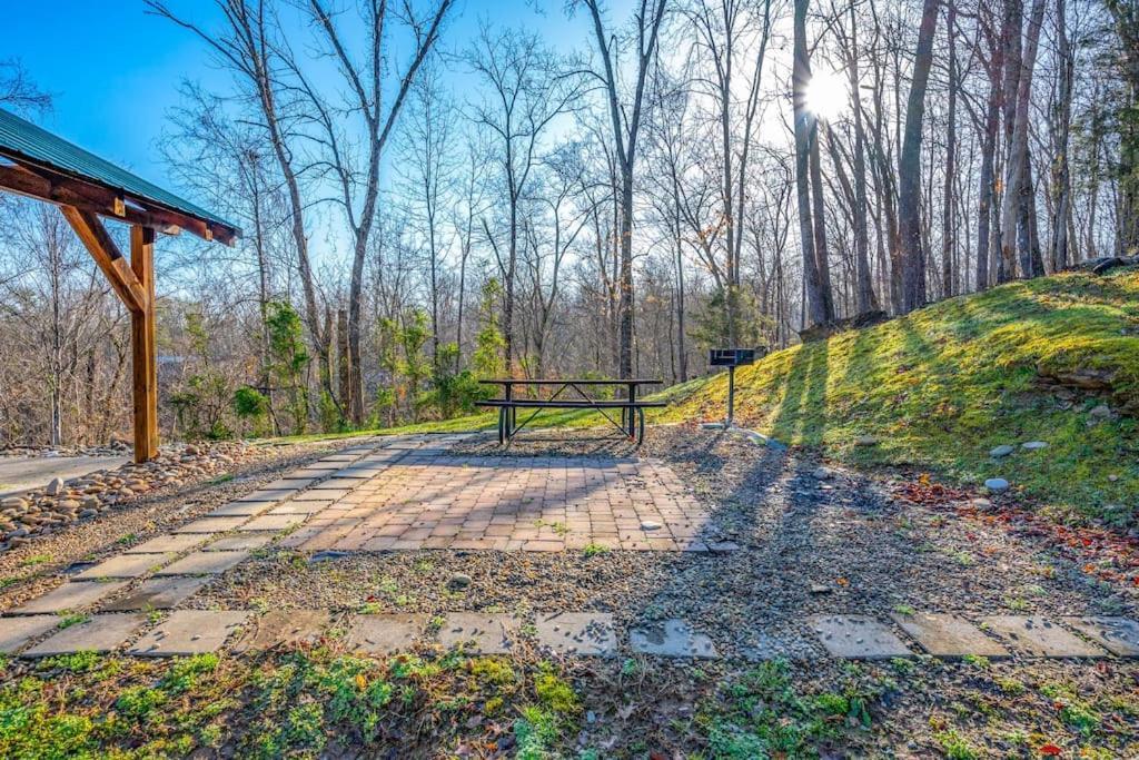 Dog Friendly! Views! Hot Tub! Close To Pf! Gsmnp سيفيرفيل المظهر الخارجي الصورة
