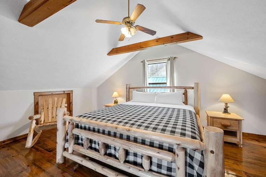 Dog Friendly! Views! Hot Tub! Close To Pf! Gsmnp سيفيرفيل المظهر الخارجي الصورة
