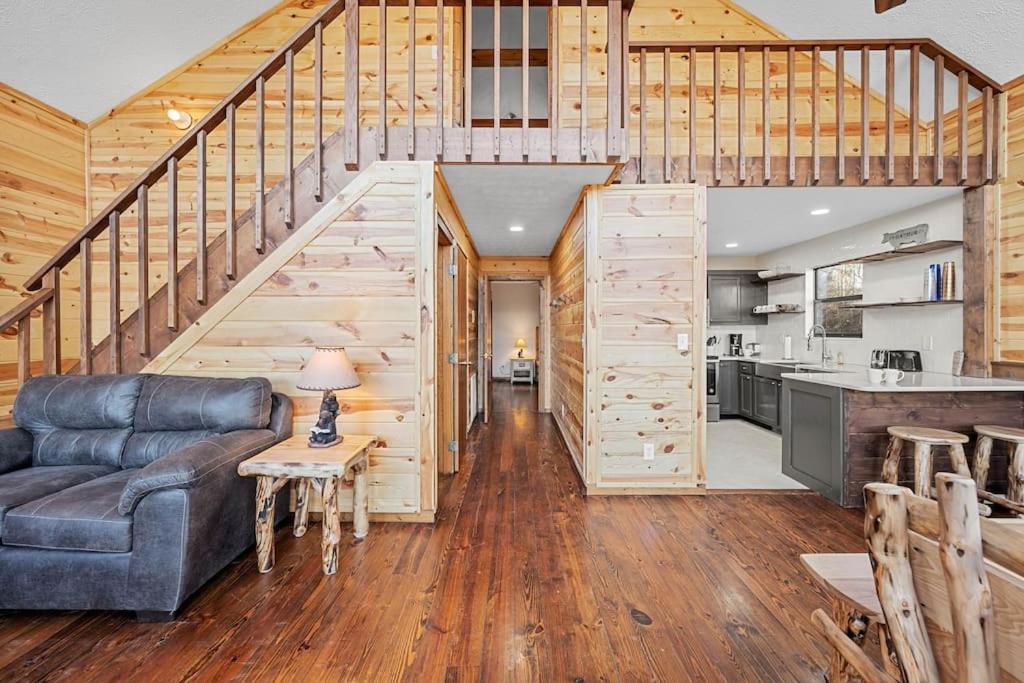 Dog Friendly! Views! Hot Tub! Close To Pf! Gsmnp سيفيرفيل المظهر الخارجي الصورة