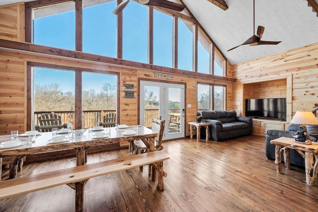 Dog Friendly! Views! Hot Tub! Close To Pf! Gsmnp سيفيرفيل المظهر الخارجي الصورة